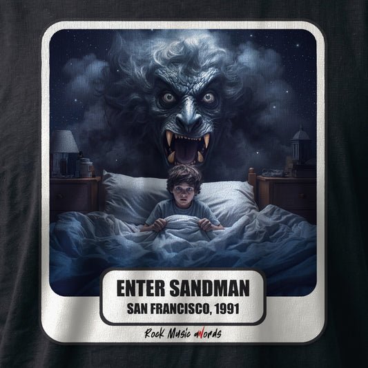 La stampa da vicino sulla t-shirt nera: «Enter Sandman – San Francisco, 1991», sul cotone (ricostruzione al computer)
