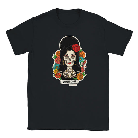 T-shirt nera con la calavera Camden 2006