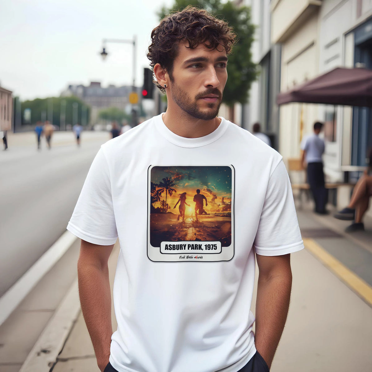 T-shirt Rock Art «Born to Run» (Asbury Park, 1975), foto d'ambiente