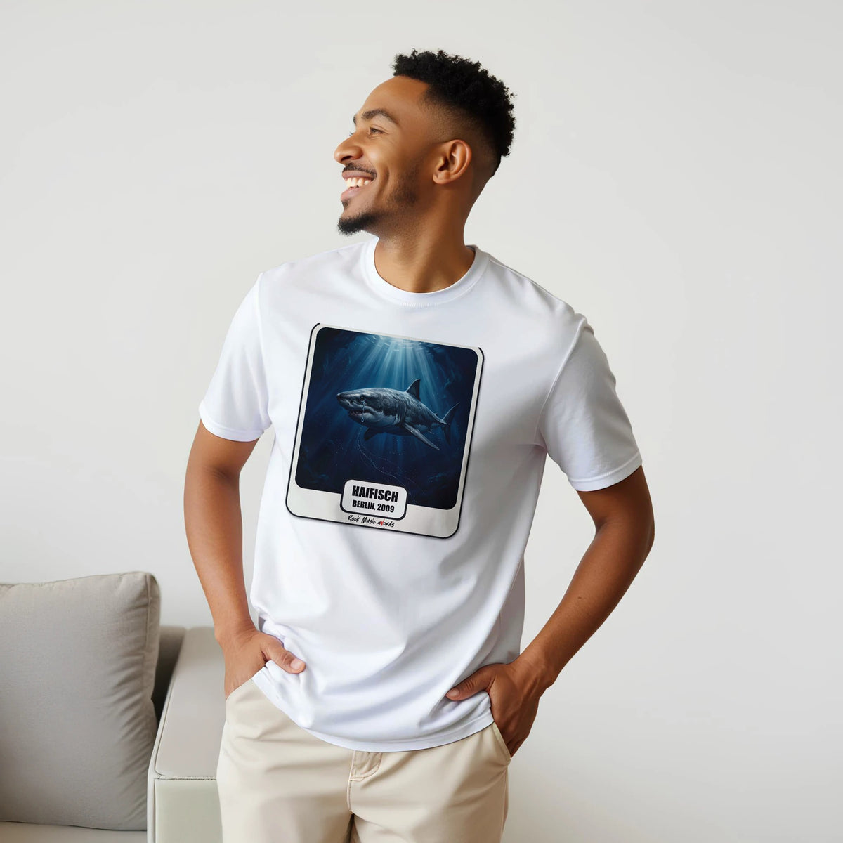 T-shirt Rock Art «Haifisch» (Berlin, 2009), foto d'ambiente