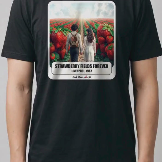 Video di 5 secondi: la t-shirt nera con la stampa Rock Art «Strawberry Fields Forever» sul modello, la camera si avvicina alla stampa (ricostruzione al computer)