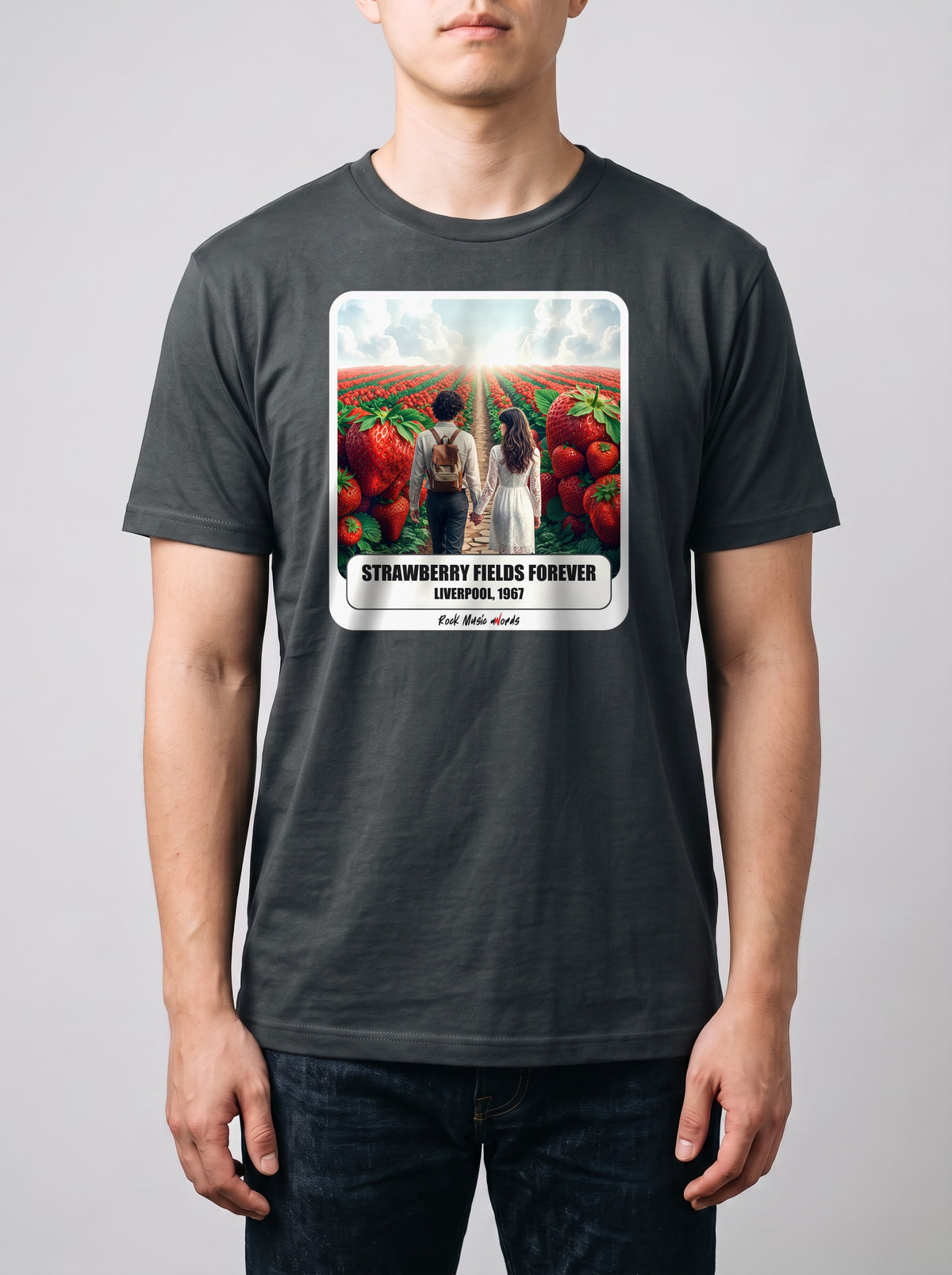 Corporatura media, 180 cm per 78 kg, con la t-shirt grigio antracite «Strawberry Fields Forever – Liverpool, 1967» in taglia L (ricostruzione al computer)