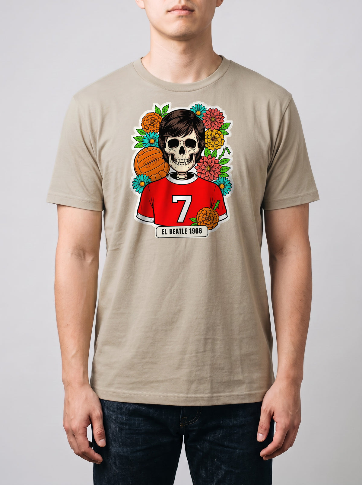Corporatura media, 180 cm per 78 kg, con la t-shirt color sabbia El Beatle 1966 in taglia L (ricostruzione al computer)