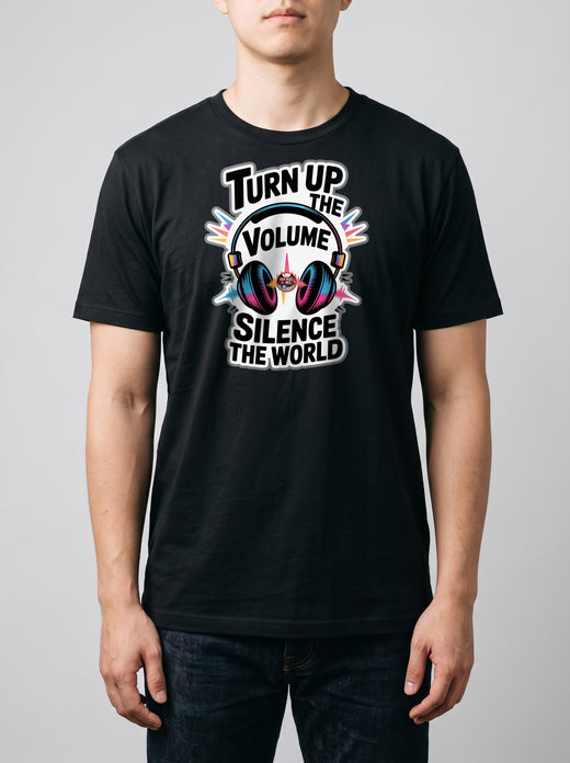 Prova sul modello — corporatura media, 180 cm per 78 kg, indossa la taglia L, versione «Turn up the volume, silence the world» (ricostruzione al computer)