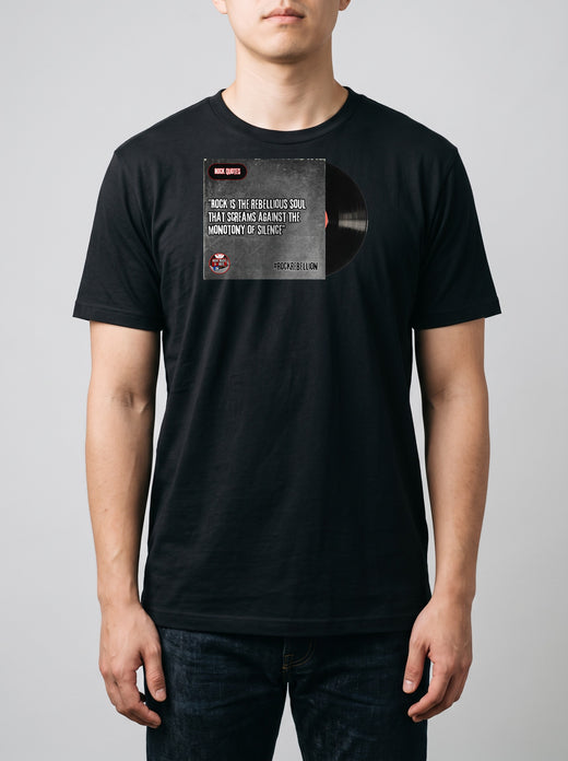 Prova sul modello — corporatura media, 180 cm per 78 kg, indossa la taglia L, versione «#RockRebellion» (ricostruzione al computer)