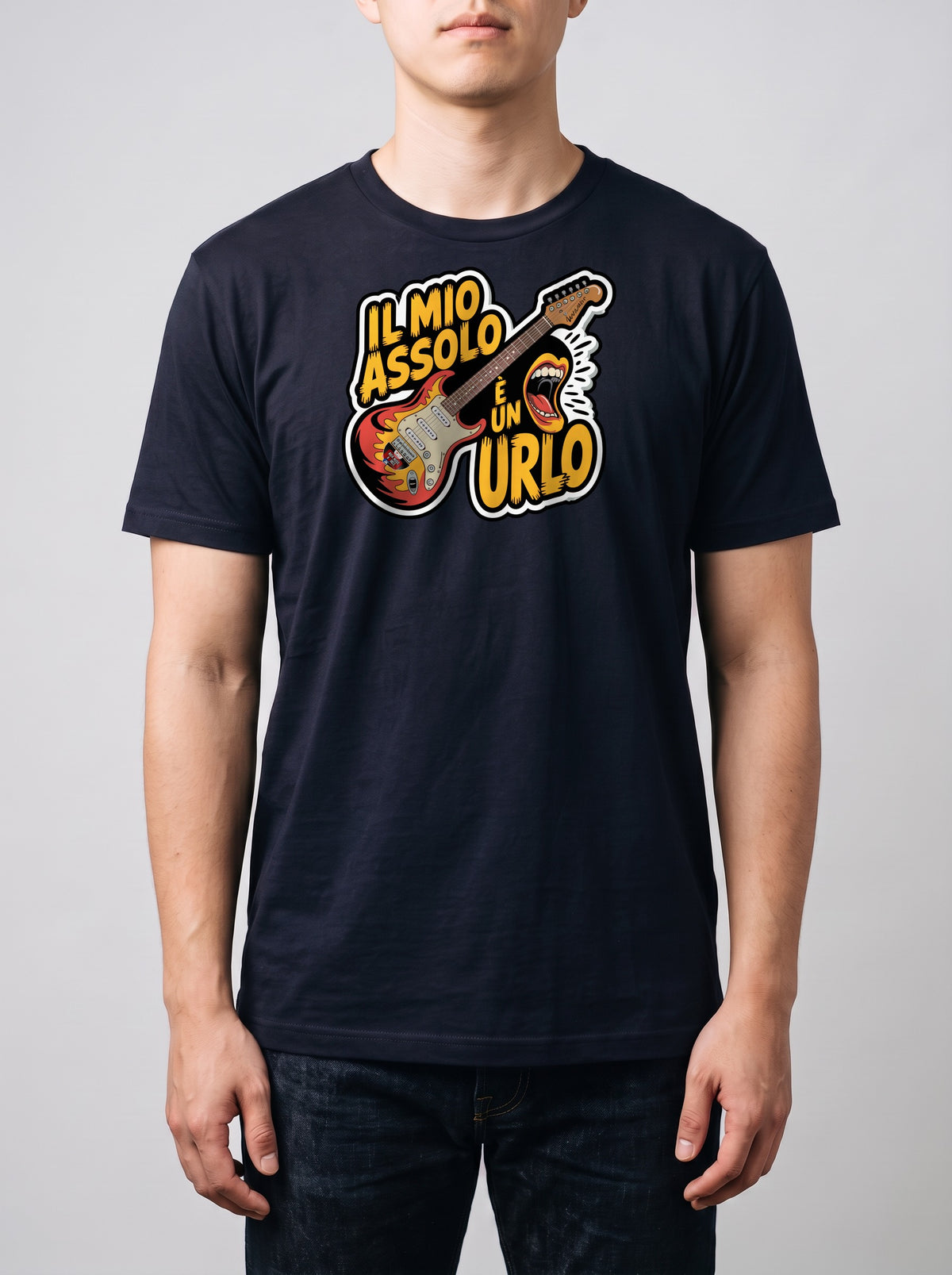 Corporatura media, 180 cm per 78 kg, con la t-shirt blu navy «Il mio assolo è un urlo» in taglia L (ricostruzione al computer)
